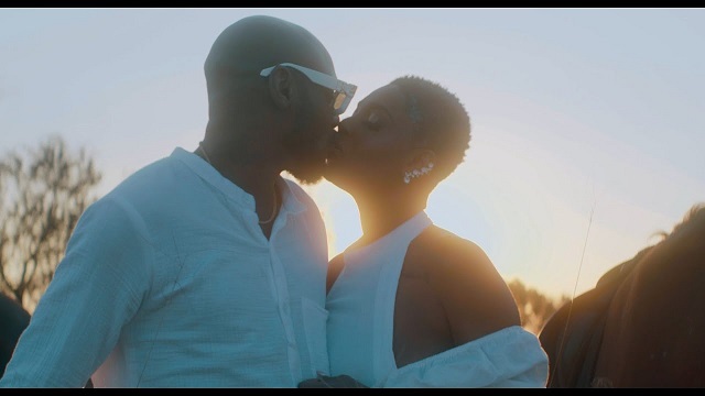 2Baba-Smile-video